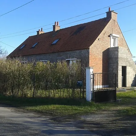 Entre Terre Et بيت للعطل